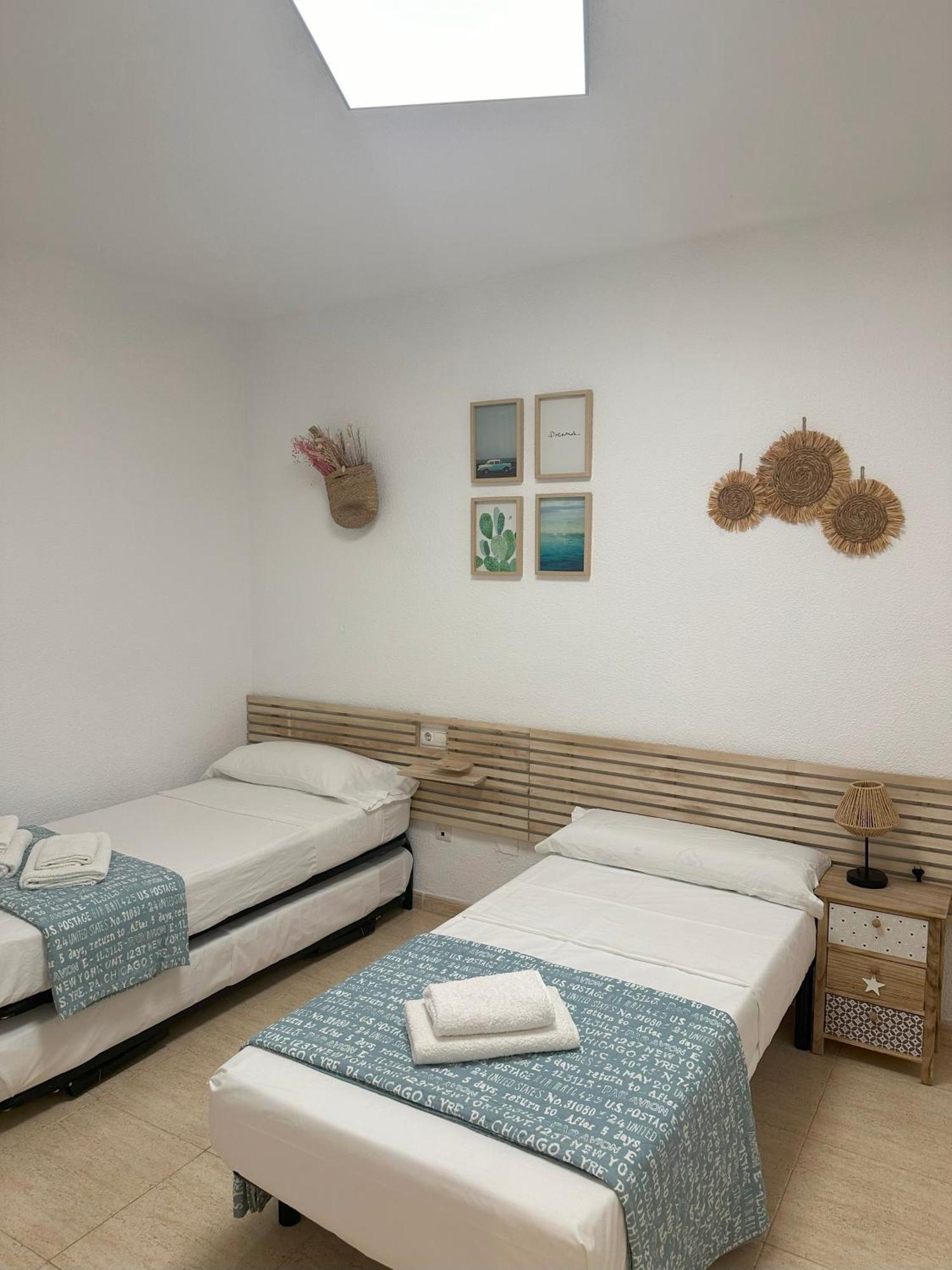 Alicante Beach And Center Extérieur photo