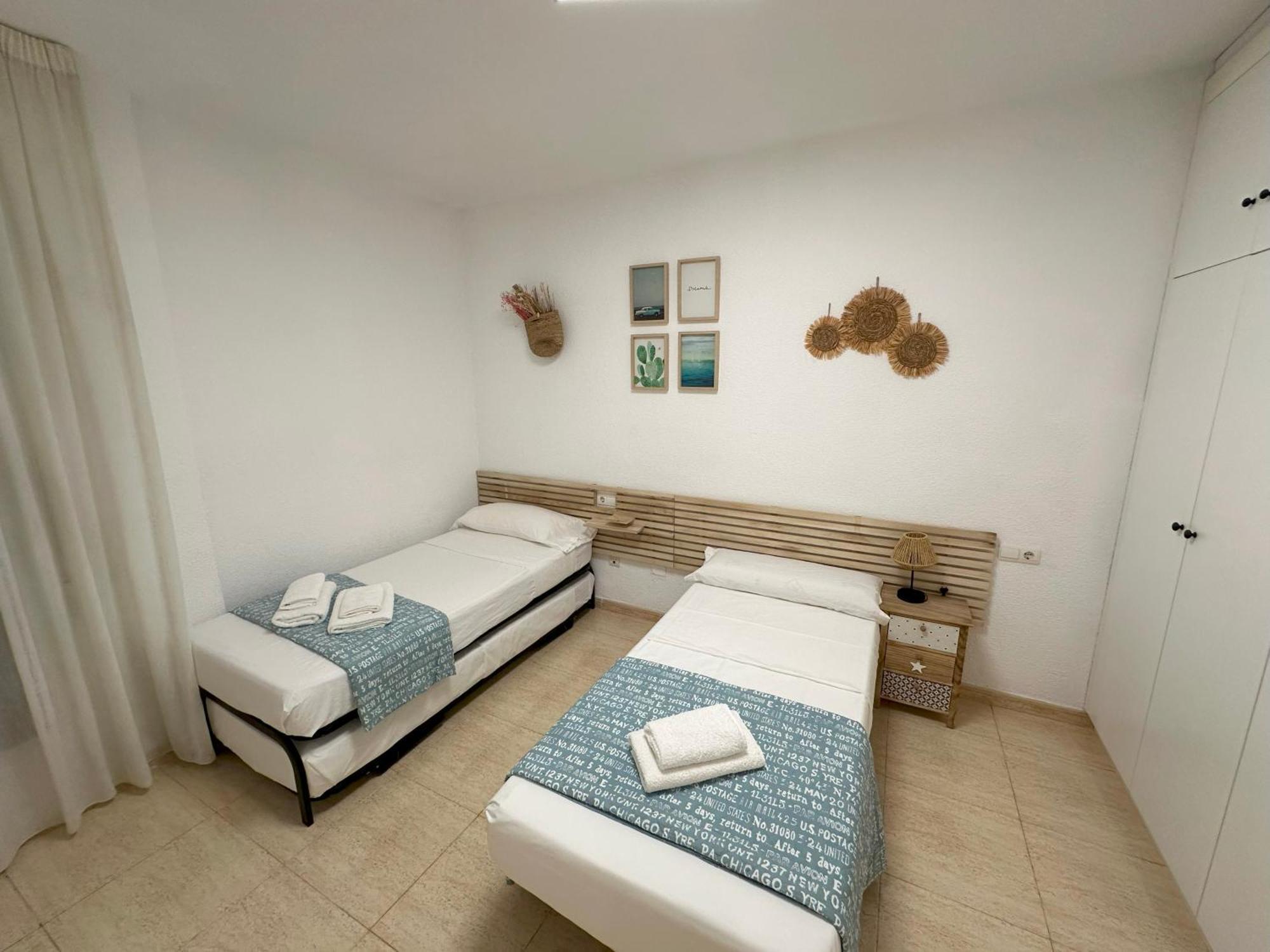 Alicante Beach And Center Extérieur photo