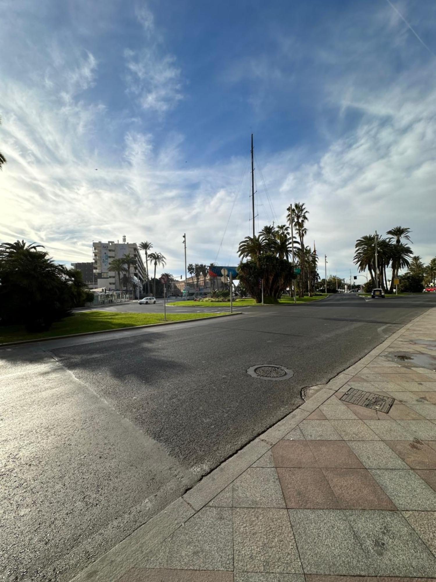 Alicante Beach And Center Extérieur photo
