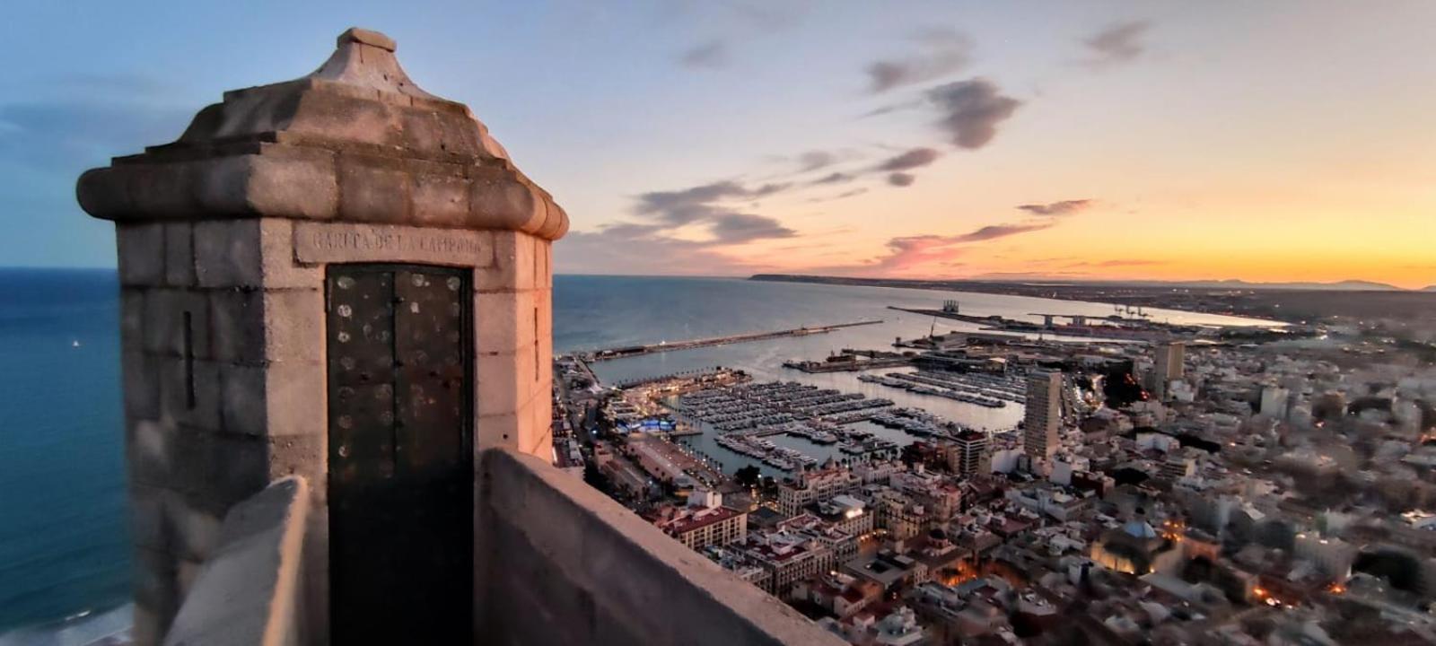 Alicante Beach And Center Extérieur photo